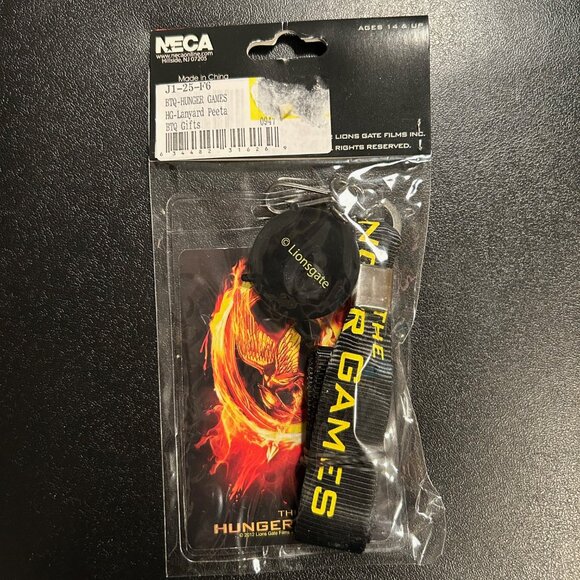 Hunger Games Peeta Lanyard w/charm - Picture 2 of 2